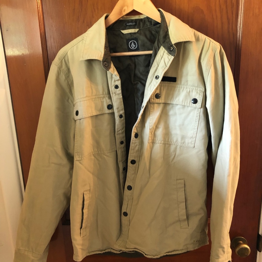 Mens small tan Volcom jacket.